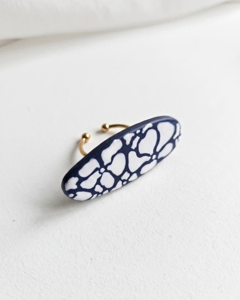 Anillo floral azul